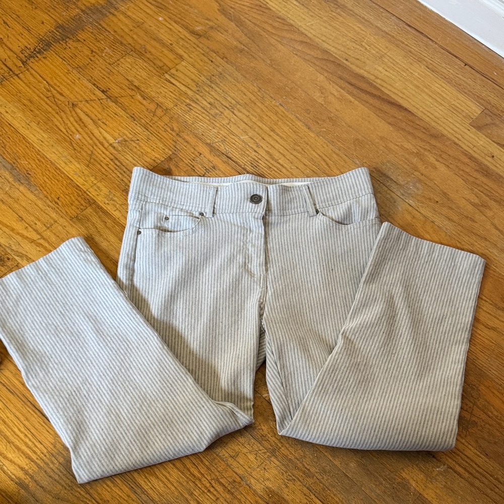 89th + Madison Gray and White Striped Jean Pants Size 10 Rise: 23” Cropped